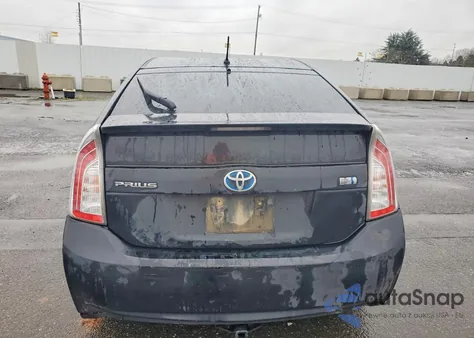 2015 Toyota Prius z USA, uszkodzony, nr VIN JTDKN3DU5F0443875